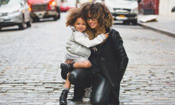 10 Tips to Successfully Be a Mom and Run a Business Too!
